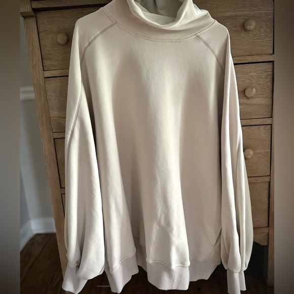LIT activewear oversized ivory sweatshirt Sz large - Picture 4 of 8